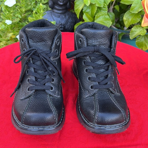 Dr. Martens Daisy Flower Embossed Black Chunky Platform Ankle Boots 😍 - Picture 12 of 17